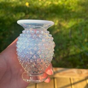 Vintage Fenton - set of 2 Moonstone Hobnail vases